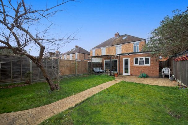 3 bedroom semi-detached house to rent - Photo 1