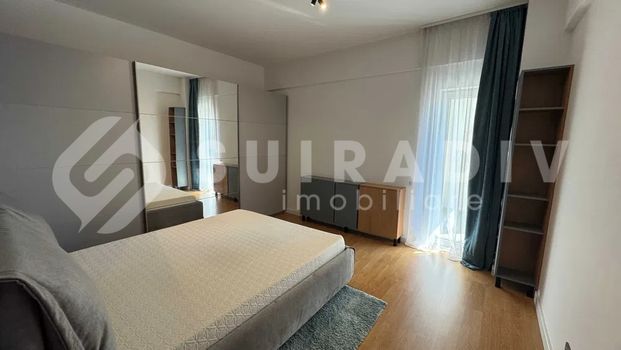 Apartament modern, complet dotat, parcare-zona centrala - Photo 1