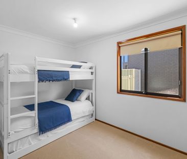 3 Bedroom - 1 Bathroom - Large Fenced Yard - Photo 1