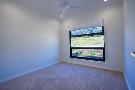 Brand New, Never Lived in 2 Bedroom Home! - Photo 4