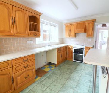 3 Bedroom Semi-Detached To Rent - Photo 5