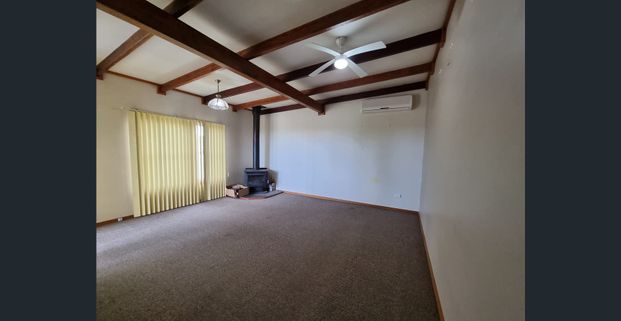 So much bigger than it looks! - Photo 1