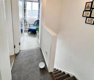 47 Larch Grove, Dunmurry, Belfast, BT17 9QG - Photo 1