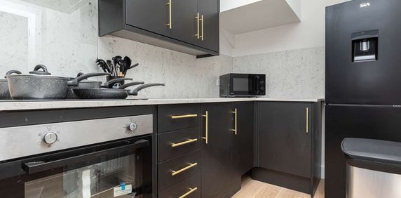 Luxury New Double En-Suite Rooms Room 4 - Photo 2