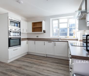 3 bedroom apartment to rent Suffolk Road, Bournemouth, Dorset, BH2 - Photo 6