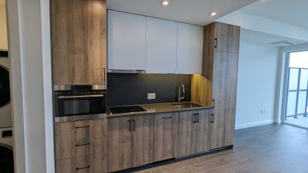 For Lease - 741 King Street West Street Unit# 1510, Kitchener, Ontario - Photo 4
