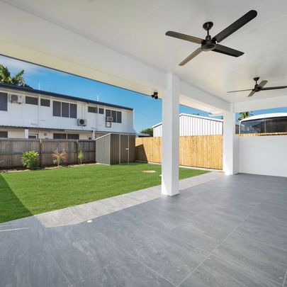 23b Albury St, Pimlico QLD 4812 - House For Rent | Domain - Photo 1