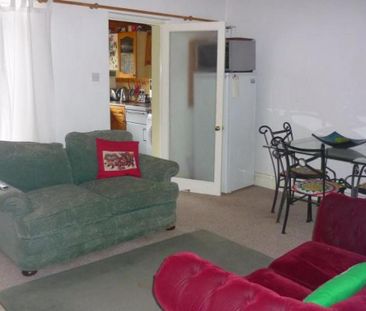 3 bedroom terraced house to rent - Photo 6
