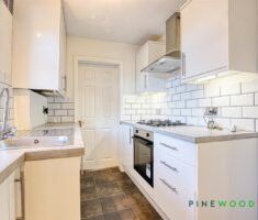 2 BEDROOM House - End Terrace - Photo 2