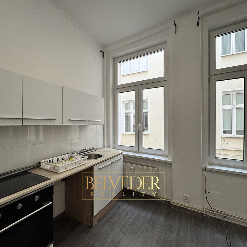 Pronájem bytu 1+kk 30 m² - Photo 1