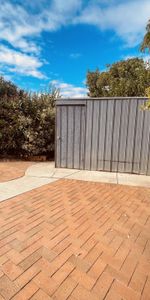 Lovely 3 Bedroom Home - Photo 3