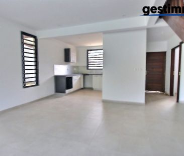 Location Maison 5 pièces 112m² MATOURY 97351 - Photo 1