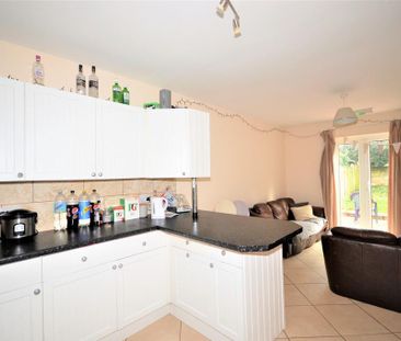 5 bedroom detached house to rent - Photo 1