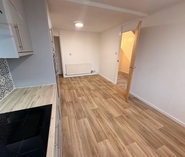 Mount Avenue, Bebington - Photo 3