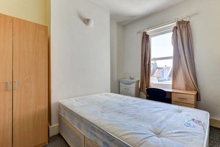 5 bedroom house to rent - Photo 4