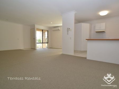 Arundel single storey townhouse with 3 bedroom & 2 bathroom - Photo 4