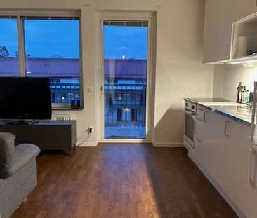 Gamla Huddingevägen, Älvsjö - Photo 2