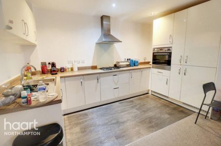 2 bedroom flat to rent - Photo 4