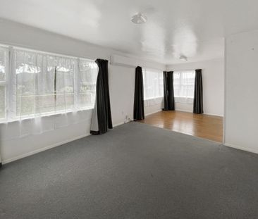 3 BEDROOM FAMILY HOME! - Photo 3