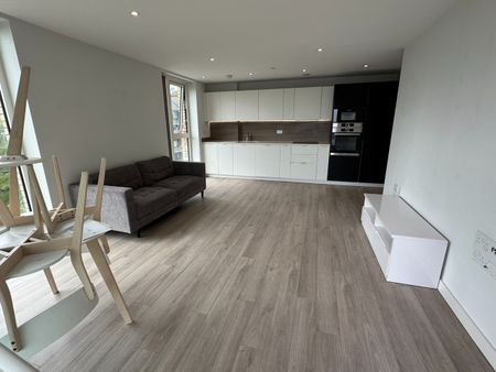 2 Bed Flat, Theshoreline Building, N4 - Photo 2