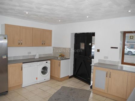 3 bedroom barn conversion to rent - Photo 3