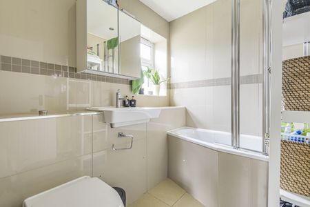 Balham New Road, London, Balham, SW12 - Photo 5