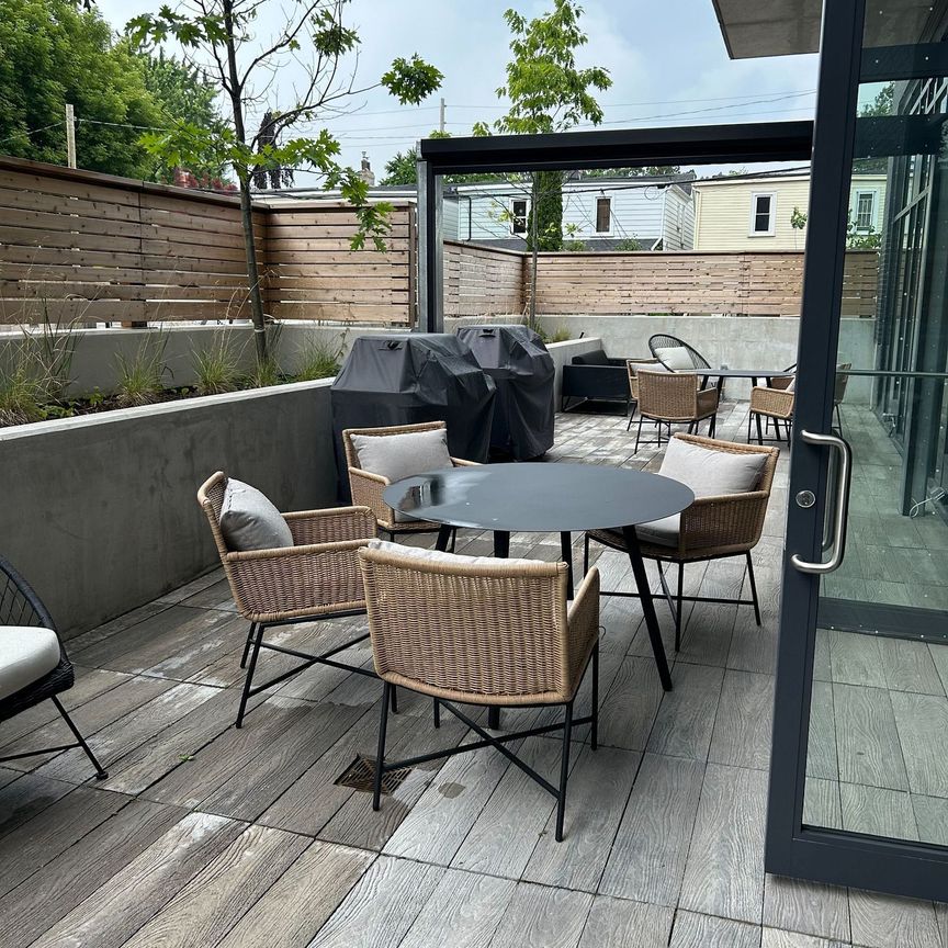 For Lease - 2369 Danforth Avenue Unit# 407, Toronto, Ontario - Photo 1