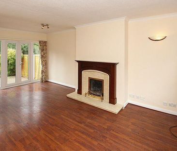 3 bedroom semi-detached house to rent - Photo 1