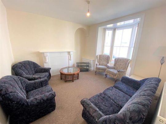 7 bedroom house to rent - Photo 1