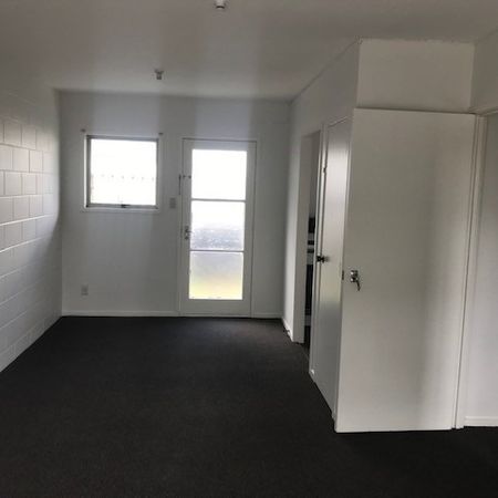 Tidy 1 Bedroom - Photo 4