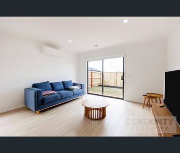 11 Lodge Way, Werribee, Vic 3030 - Photo 2
