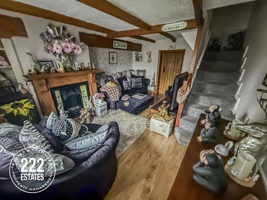 Knutsford Road - Warrington - WA4 - Photo 1