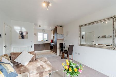 2 bedroom flat to rent - Photo 3