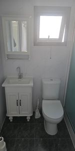 Fully furnished One Bedroom Studio with a Pool - Photo 3