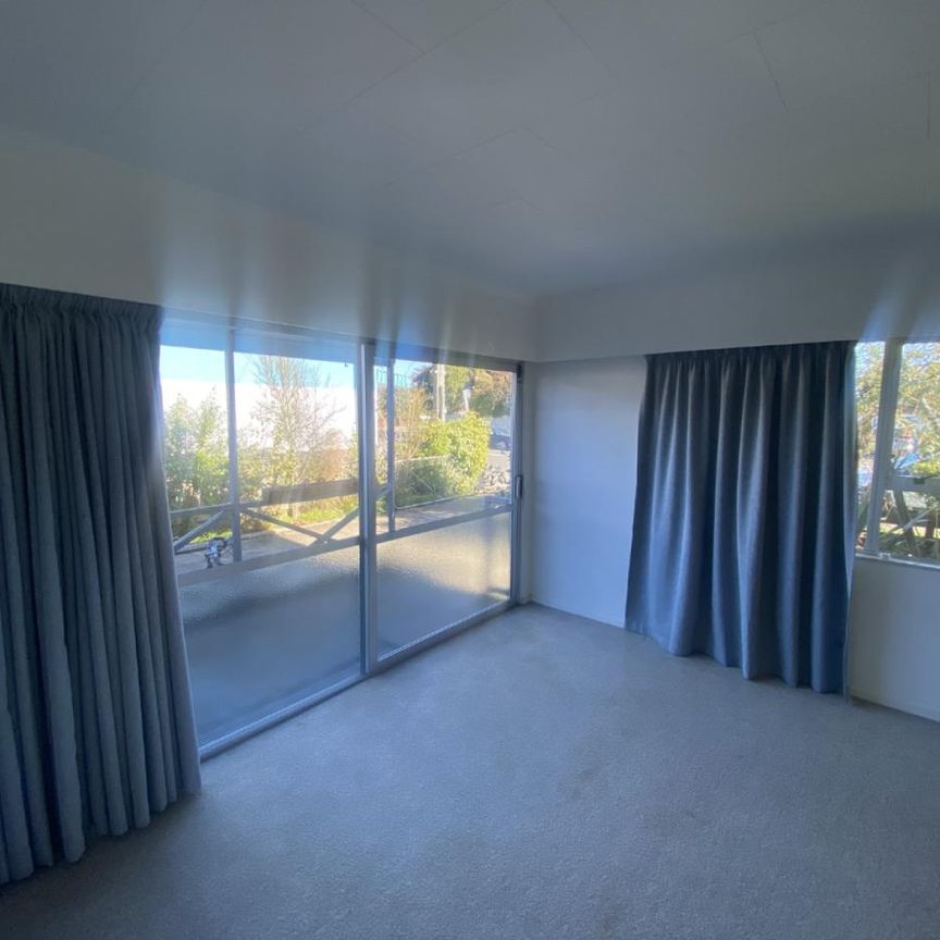 GREAT FAMILY HOME - Photo 1