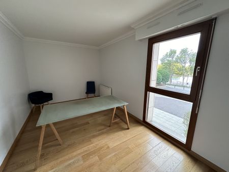 Location Appartement 4 pièces 102m² ENGHIEN LES BAINS 95880 - Photo 4