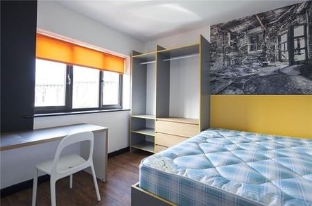 2 Whitegate Road, Huddersfield, HD4 - Photo 3