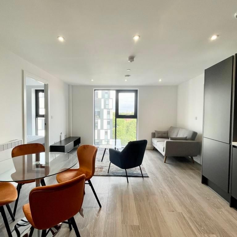 2 Bedroom Flat To Rent - Photo 1