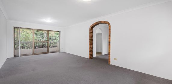 2 bedroom apartment - 25% below market rent - Photo 2