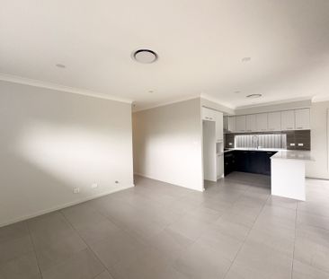 Modern Family Living in the Heart of Austral - Photo 1