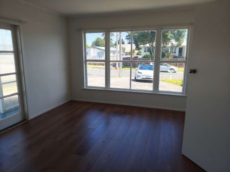 15 Aurea Place Pakuranga - Photo 3