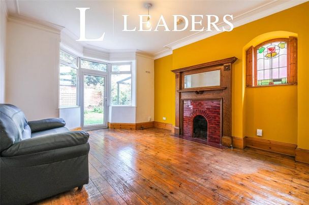 1 bedroom in a house share to rent - Photo 1