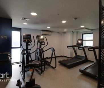 1 bedroom in a flat share to rent - Photo 4