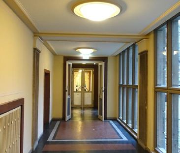 Blick auf den Altmarkt: City-Appartment mit 2 Bädern, Balkon, Lift ... - Photo 3