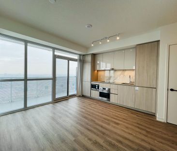 For Lease - 8 Interchange Way Unit# 5306, Vaughan, Ontario - Photo 4