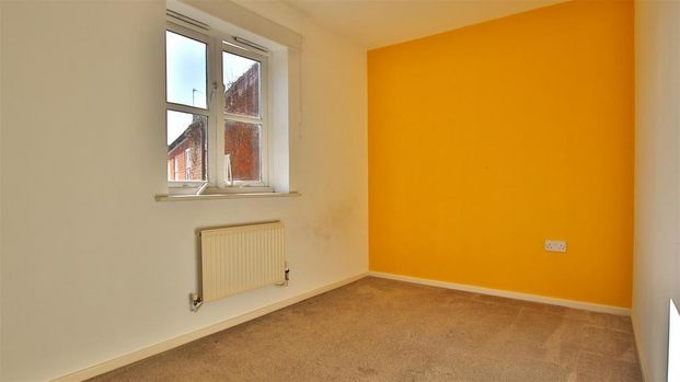 3 bedroom end of terrace house to rent - Photo 1