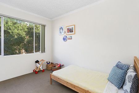 Easy Living In Prime Location - Photo 2