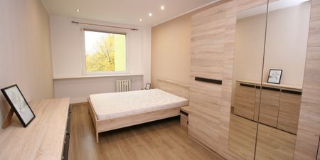 3-pokojowe mieszkanie Podzamcze, umeblowane - Zdjęcie 4