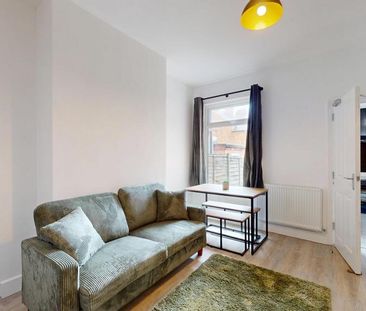4 bedroom house to rent - Photo 1