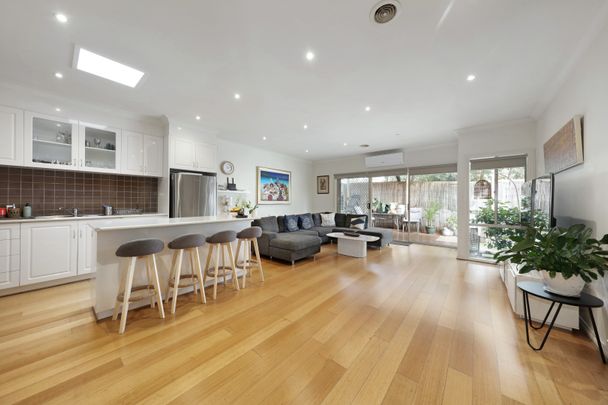 37A Amelia St, McKinnon VIC 3204 - Apartment For Rent | Domain - Photo 1